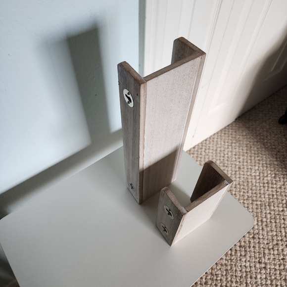 Set of Two Small Shelves - Picture 3 of 7